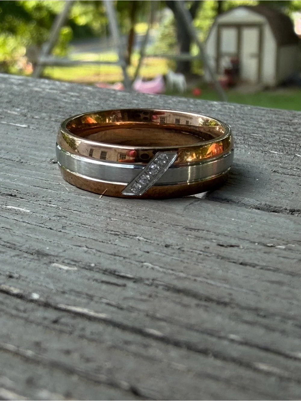 Two-Tone Women's Band Ring with Diagonal Accent Stones - Gold & Silver